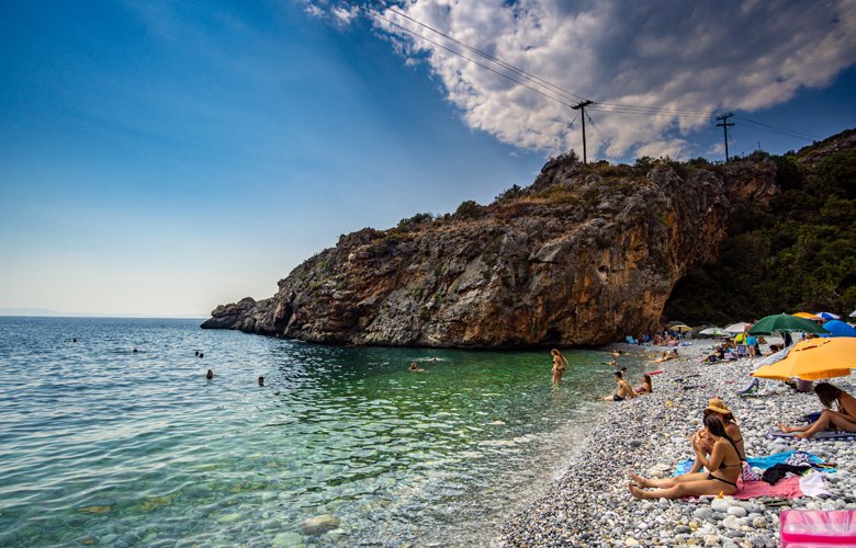 Τέσσερις μαγικές παραλίες που πρέπει να επισκεφθείς – News.gr