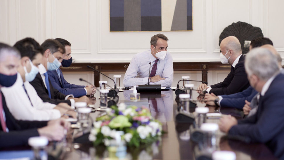 Μητσοτάκης: Ποιες τουριστικές επιχειρήσεις θα λάβουν ενίσχυση έως 400.000 ευρώ