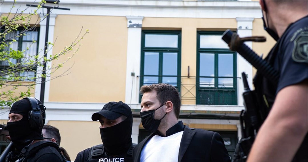 Προθεσμία για να απολογηθεί την Τρίτη έλαβε ο 33χρονος πιλότος