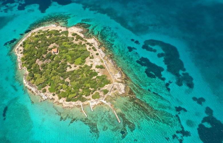 Η παραλία που βρίσκεται… σε κρατήρα και σε αφήνει άφωνο – News.gr