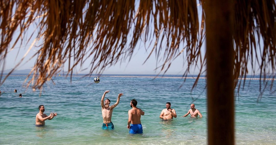 Οι υψηλές θερμοκρασίες ανεβάζουν τα κρούσματα σε Ανατολική και νότια Αττική