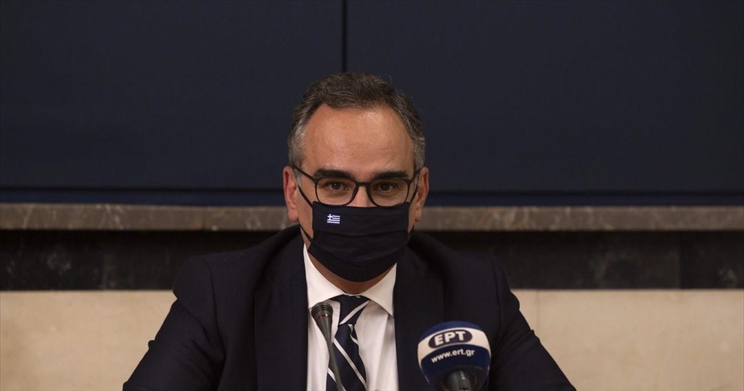 Ο νόμος για τους ανεμβολίαστους υγειονομικούς θα εφαρμοστεί