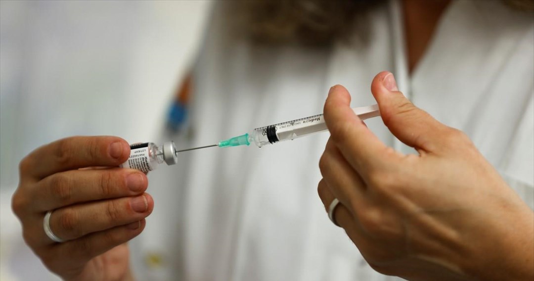 Ξεκίνησε η 2η από τις τρεις φάσεις δοκιμών για το φάρμακο κατά της Covid-19