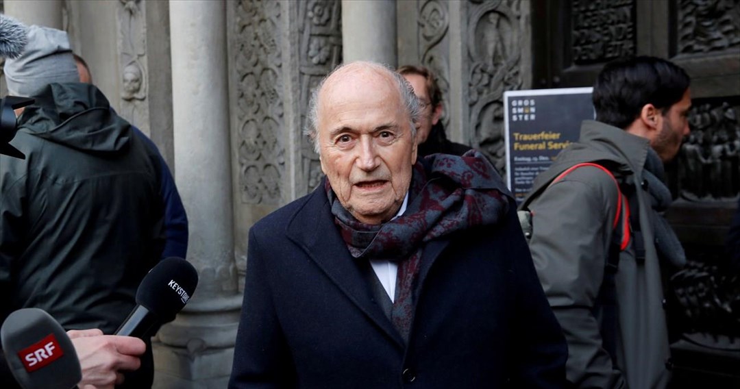 Κατηγορίες για απάτη και υπεξαίρεση κατά Μπλάτερ και Πλατινί