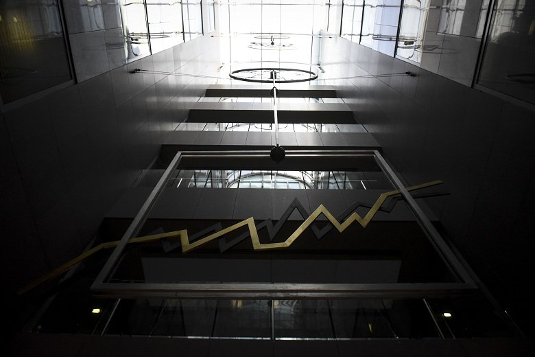 Με άνοδο πάνω από τις 900 μονάδες έκλεισε το Χρηματιστήριο – News.gr