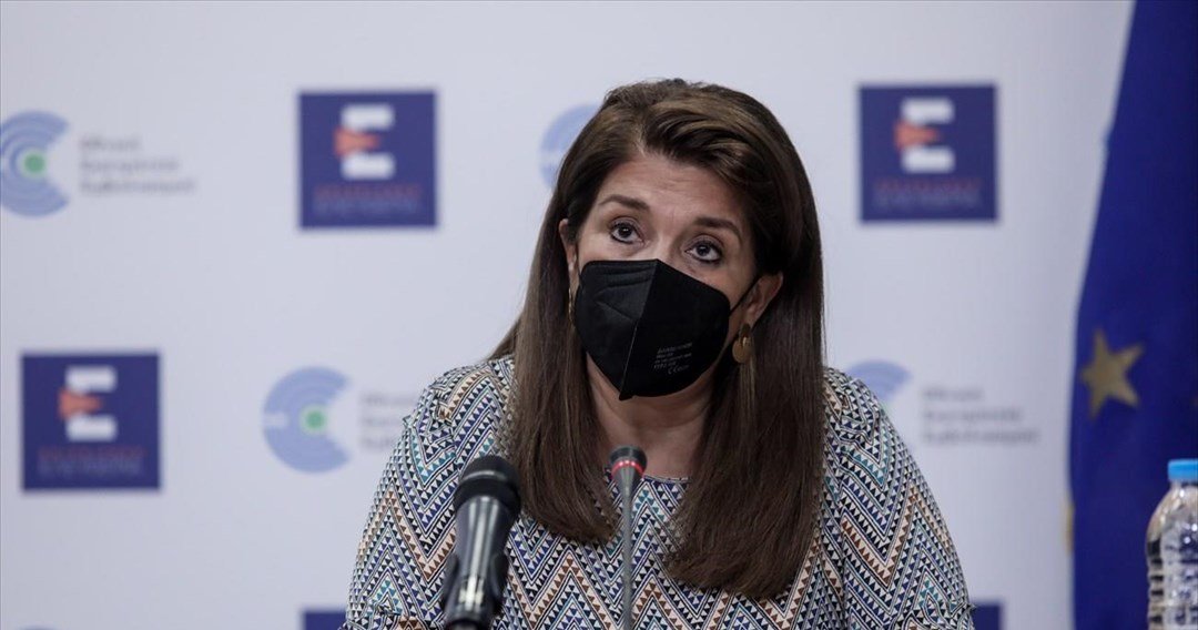 Η Όμικρον δεν είναι μία απλή ίωση για τους άνω των 65 ετών