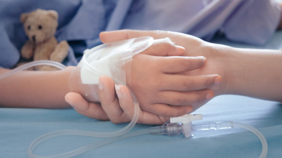 Παρέμβαση δικαιοσύνης για επέμβαση και μεταγγίσεις σε παιδί αντιεμβολιαστών 1