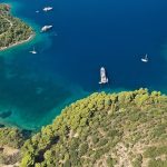 Τα τρία νησιά για βουτιές μέσα στο πράσινο – News.gr 18