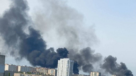 Οι Ρώσοι βομβαρδίζουν την Οδησσό- Πλήγμα σε εργοστάσιο τουρκικών drones 1