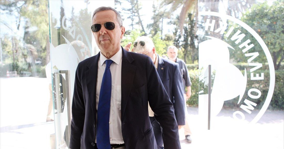 Τελικό Κυπέλλου στη Νέα Υόρκη πρότεινε ο Μπαλτάκος, ενωτικός ο Μαρινάκης