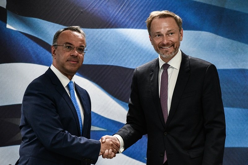 Θετικό σήμα για την Ελλάδα η λήξη του καθεστώτος ενισχυμένης εποπτείας – News.gr