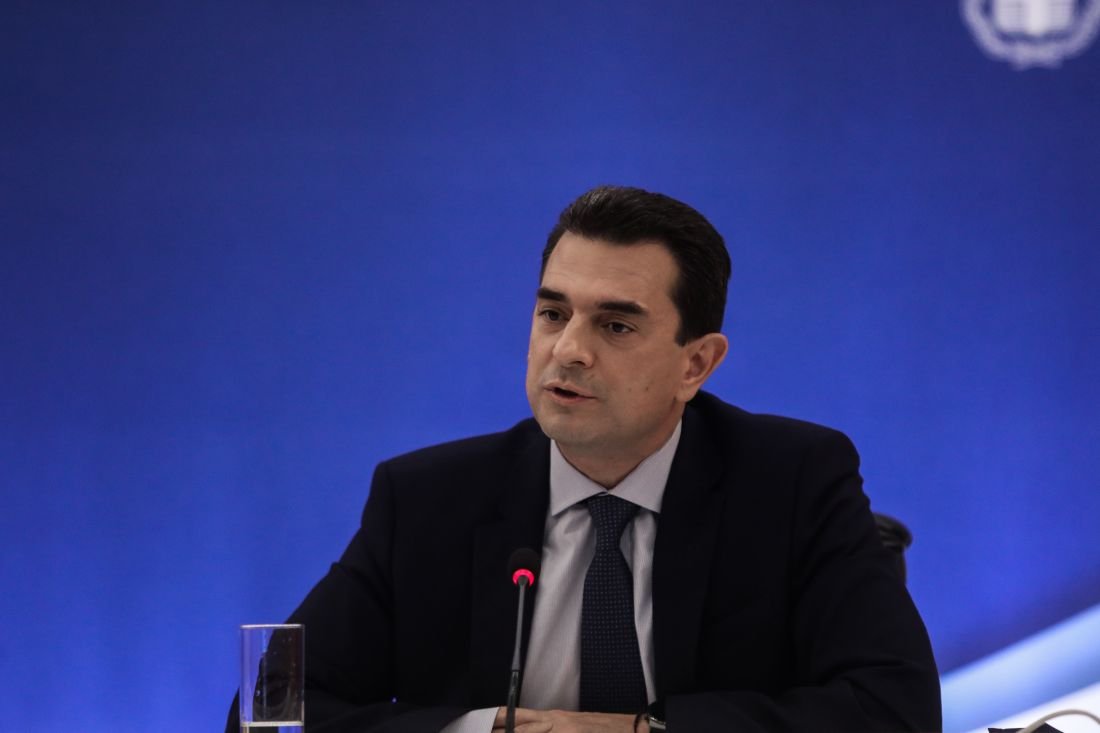 Πότε θα φανεί στους λογαριασμούς η μείωση στη ρήτρα αναπροσαρμογής – News.gr