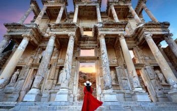 Guardian: Η τουριστική καμπάνια «TurkAegean» προκαλεί οργισμένη αντίδραση στην Αθήνα 2