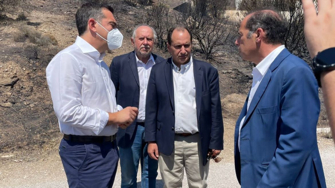 Τσίπρας: Να σταματήσει ο Μητσοτάκης να θριαμβολογεί πάνω στην καμένη γη