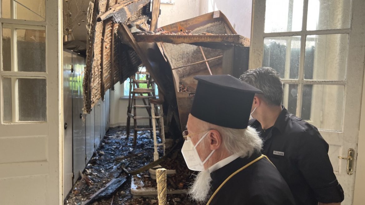 Ο Οικουμενικός Πατριάρχης κοντά στους τρόφιμους του Γηροκομείου Μπαλουκλή