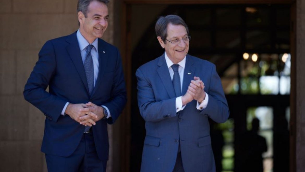 Παραδίδεται στην Λευκωσία πολιτικό αεροσκάφος, δωρεά της Αθήνας