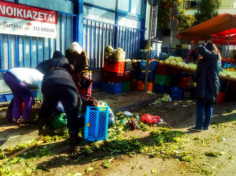 O κίνδυνος φτώχειας απειλεί το 17,1% του πληθυσμού – Πόσο μειώθηκε ο οικογενειακός προϋπολογισμός – News.gr