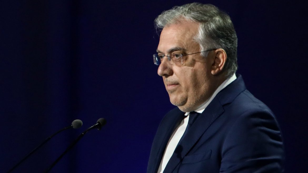 Θεοδωρικάκος: Θέτουμε σε εφαρμογή στον Έβρο το «σχέδιο Ακρίτας», βάζουμε «φραγή» σε κάθε ασύμμετρη απειλή για την πατρίδα