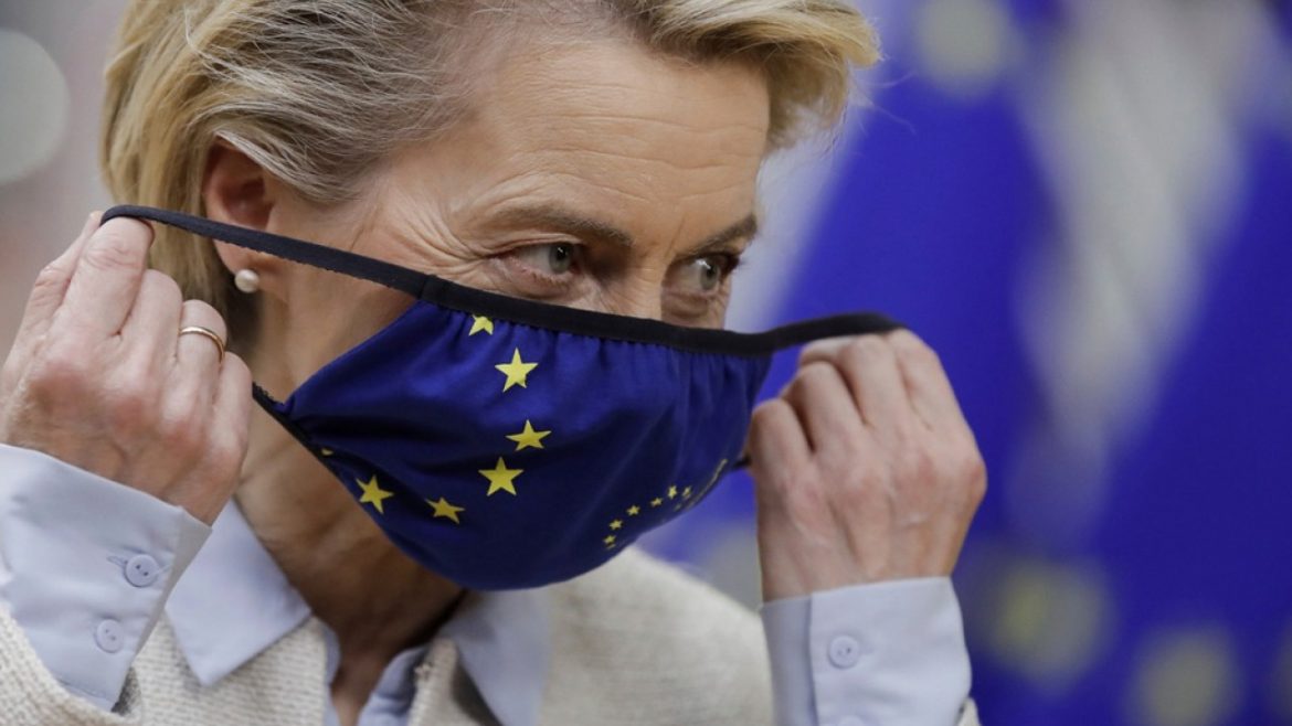 Ούρσουλα φον ντερ Λάιεν: Έρχεται την Πέμπτη στην Αθήνα