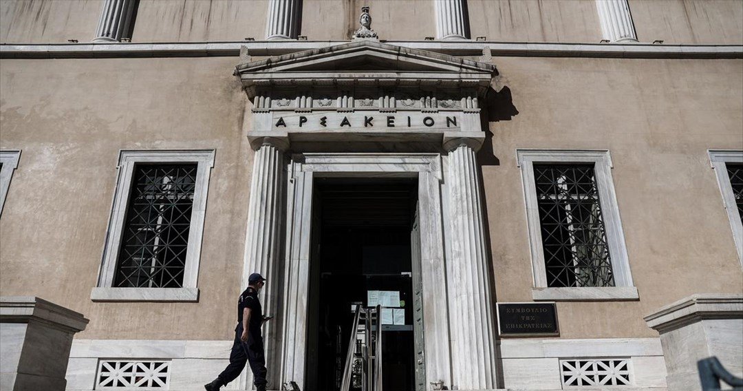 Αντισυνταγματικό το νέο μισθολόγιο των καθηγητών των ΑΕΙ