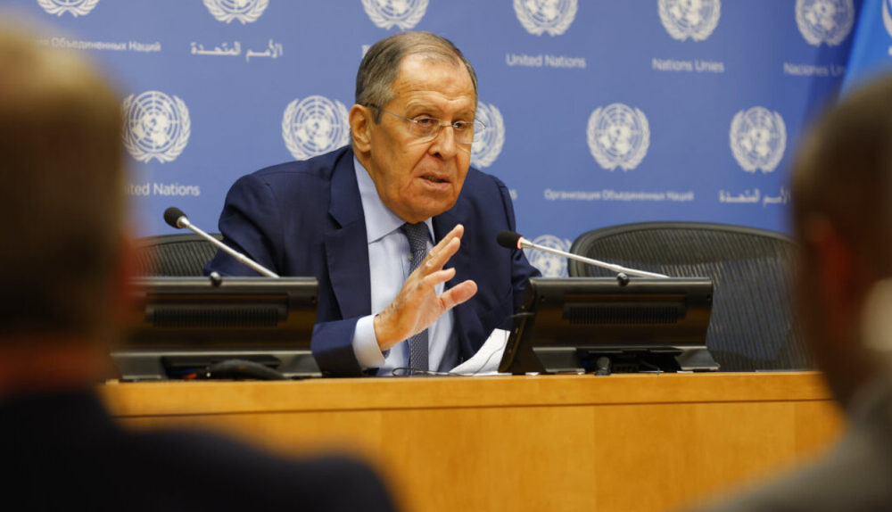 Λαβρόφ: «Να αποφευχθεί» η στρατιωτική σύγκρουση μεταξύ πυρηνικών δυνάμεων 5