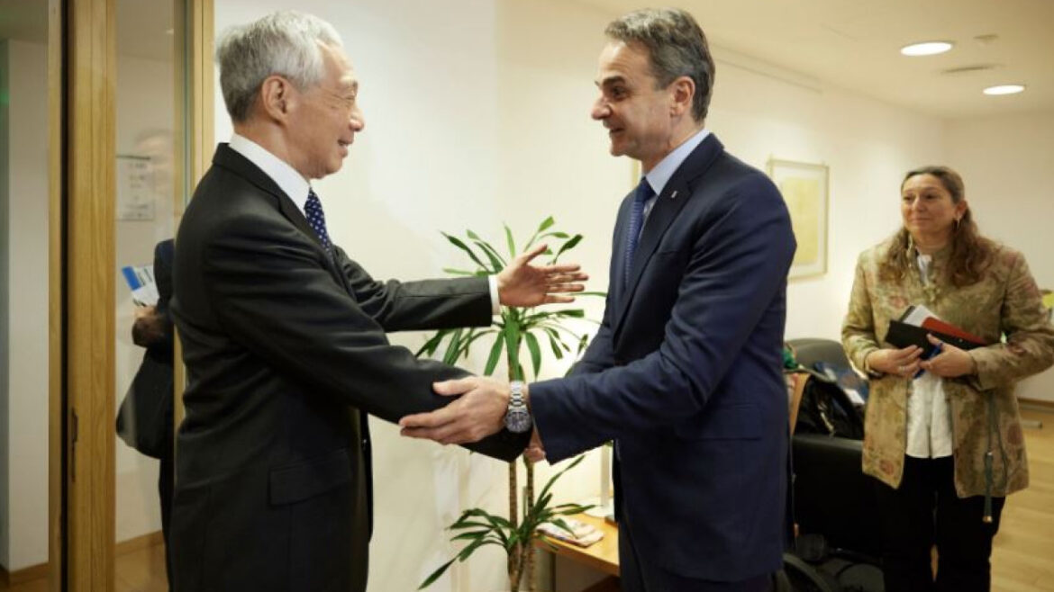 Μητσοτάκη με πρωθυπουργό Σιγκαπούρης: Ικανοποίηση για τη μεγάλη επένδυση στον ελληνικό τουρισμό