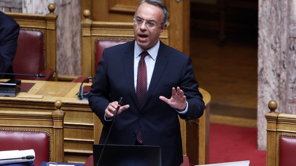Προϋπολογισμός 2023: Ομιλία Σταϊκούρα και κόντρα με Δραγασάκη