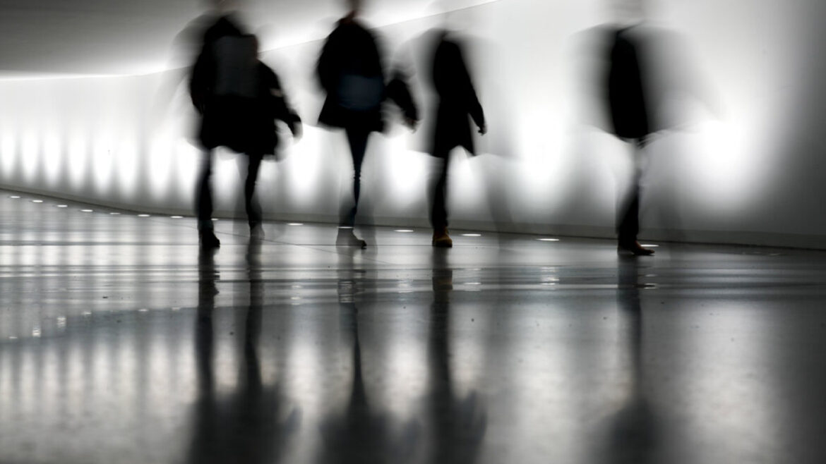 Γερμανία: Διώξεις σε ακροδεξιούς που σχεδίαζαν την απαγωγή του υπ. Υγείας