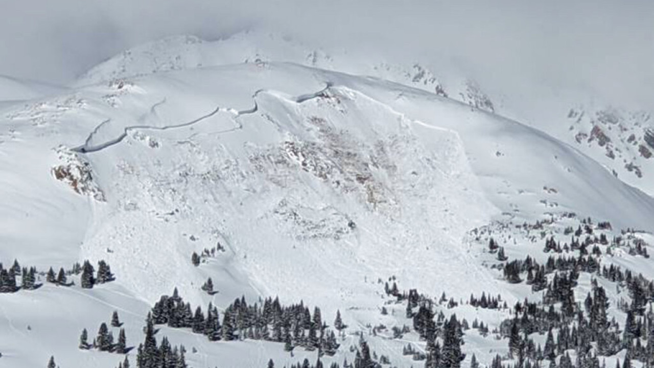 Αυστρία - Ελβετία: Στους 10 αυξήθηκε ο αριθμός των νεκρών από τις χιονοστιβάδες 1