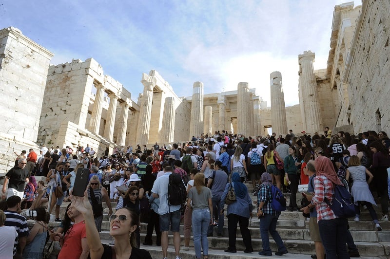 Θεαματική τουριστική ανάπτυξη της Ελλάδας – Για πρώτη φορά οι Βρετανοί ξεπέρασαν τους Γερμανούς – News.gr