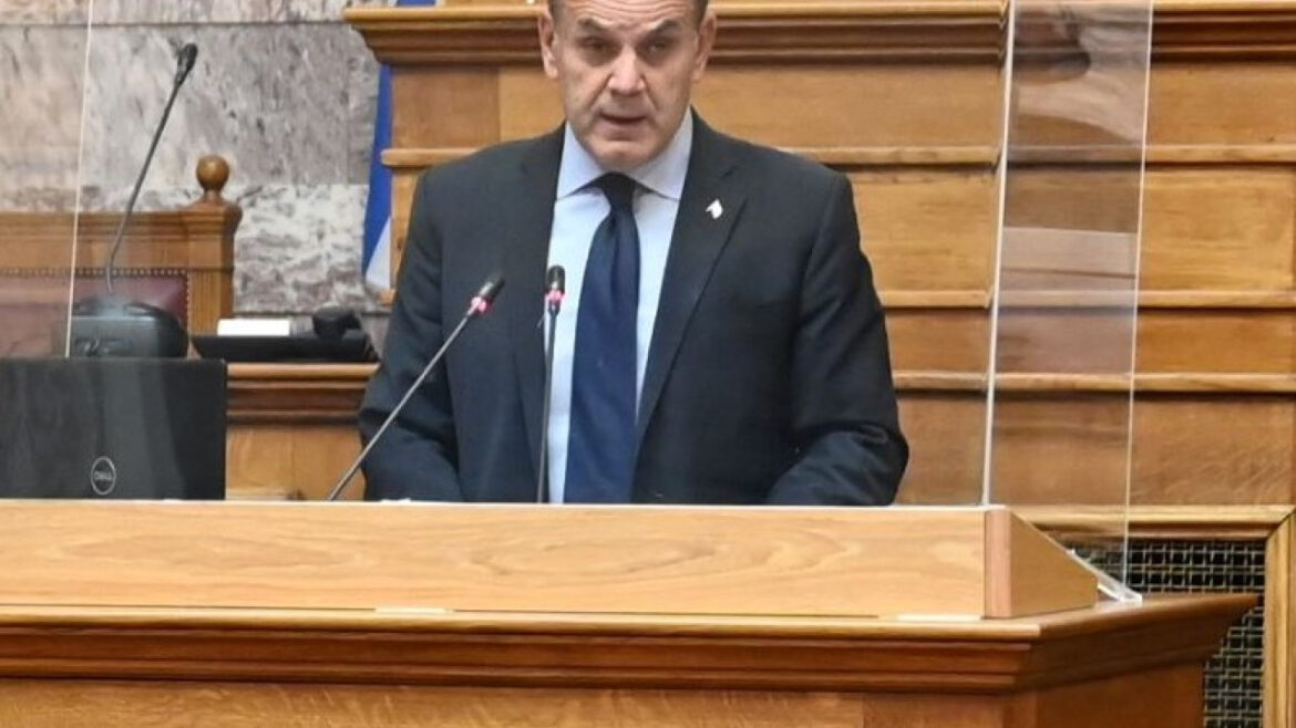 Nίκος Παναγιωτόπουλος: Xάκαραν τον λογαριασμό του Υπουργού Άμυνας στο Twitter