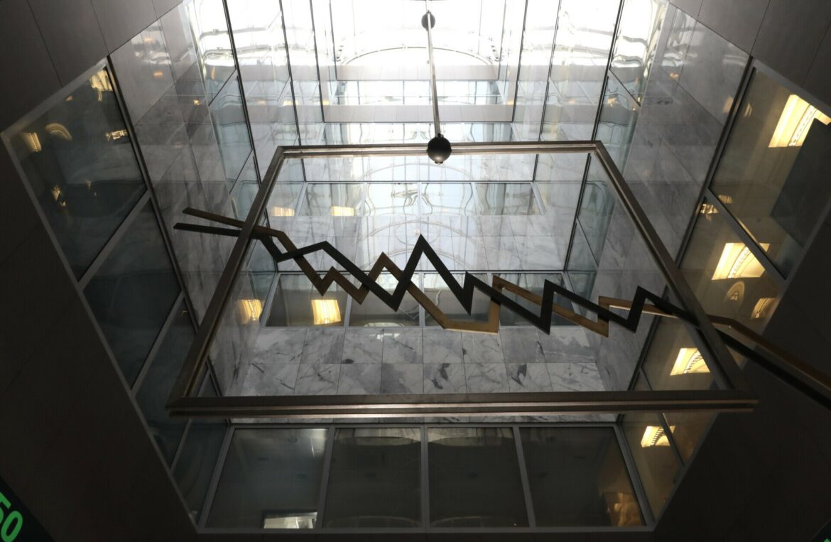 Η δημιουργική ασάφεια της ΕΚΤ εκτίναξε τις αγορές του ευρώ