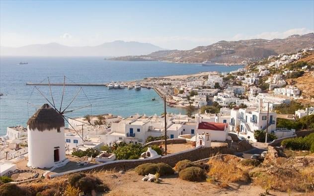 Να κατεδαφιστούν οι δύο αυθαίρετες κατασκευές σε Πάνορμο και Ψαρρού Μυκόνου