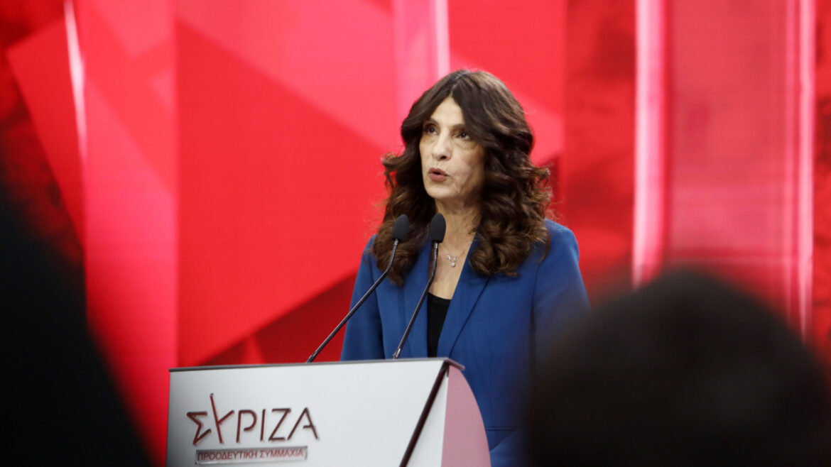 Τσαπανίδου: «Ανασφάλιστοι από σήμερα χιλιάδες αγρότες με ευθύνη της ΝΔ»