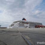 Για πρώτη φορά, δύο κρουαζιερόπλοια ταυτόχρονα στο λιμάνι της Θεσσαλονίκης – Καλοσώρισμα με κουλούρι και χορούς 20