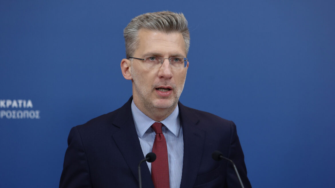 Σκέρτσος: Μέρα με τη μέρα ο τοξικός ΣΥΡΙΖΑ του Πολάκη καταπίνει τον Κασσελάκη
