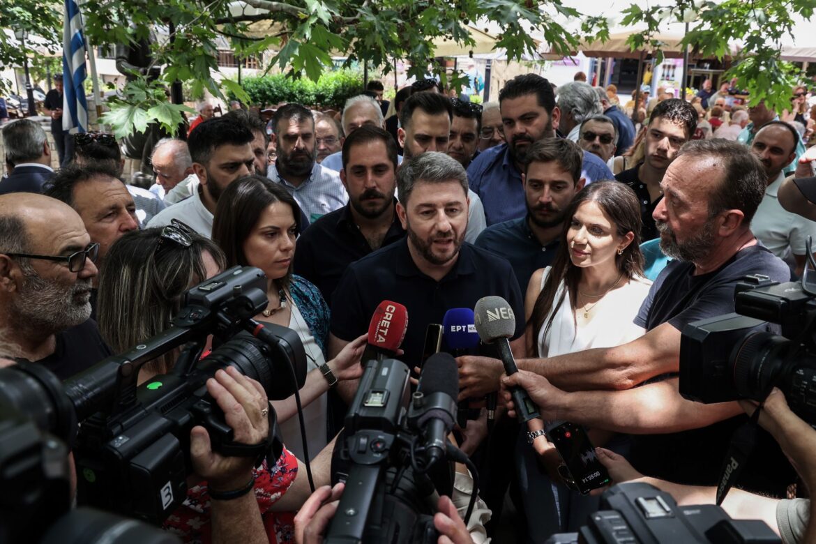 «Εμείς δεν κοροϊδεύουμε. Δεν λέμε στον κόσμο να μην πληρώνει τα κόκκινα δάνεια»
