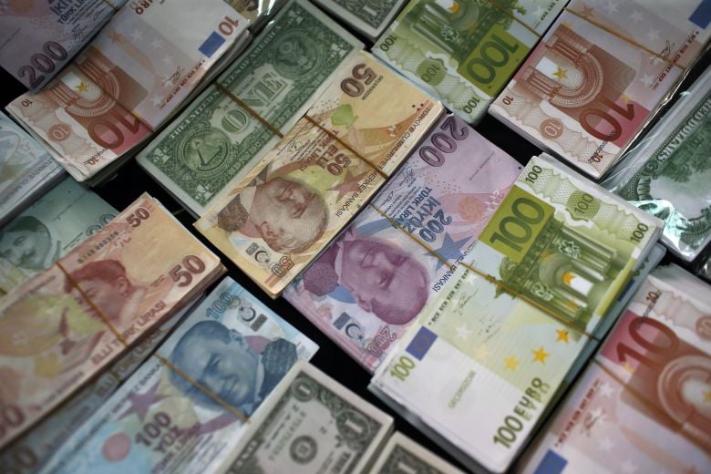 Νέο χαμηλό ρεκόρ της τουρκικής λίρας έναντι του δολαρίου – News.gr