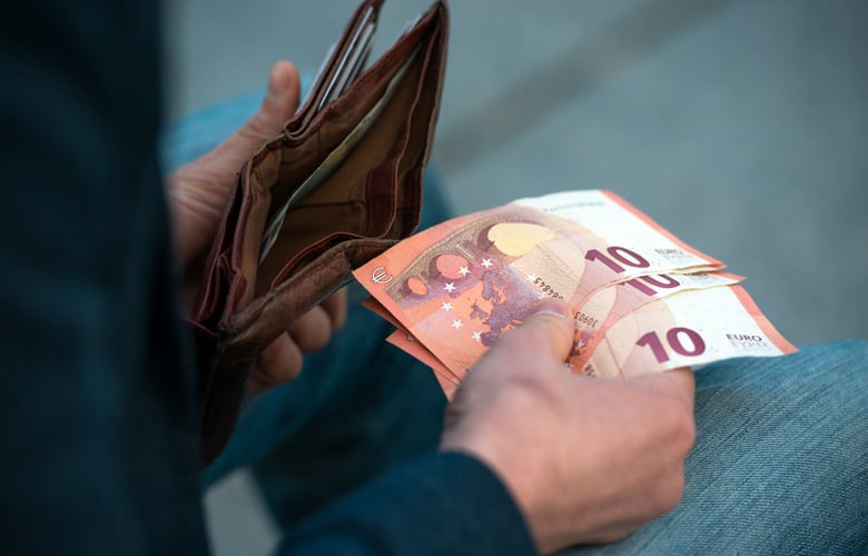 Υποχώρησε στο 4,1% στην Ελλάδα τον Μάιο σύμφωνα με την Eurostat – News.gr