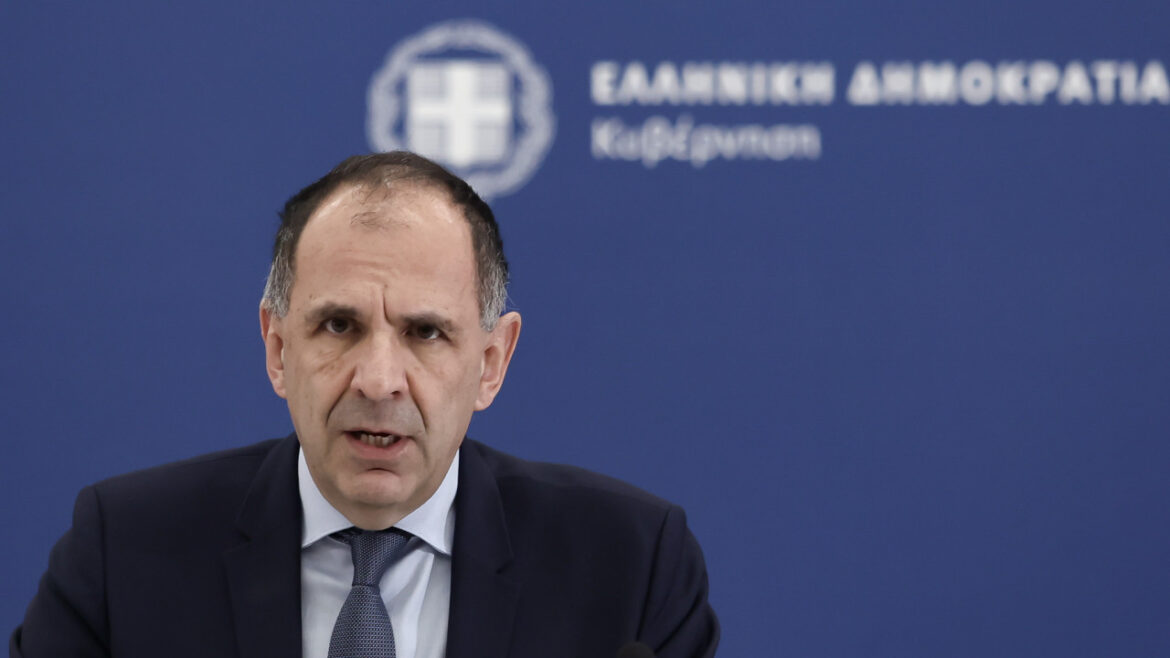 Γεραπετρίτης: Να εξασφαλίζεται ότι ΝΑΤΟϊκοί εξοπλισμοί δεν χρησιμοποιούνται κατά ΝΑΤΟϊκών συμμάχων