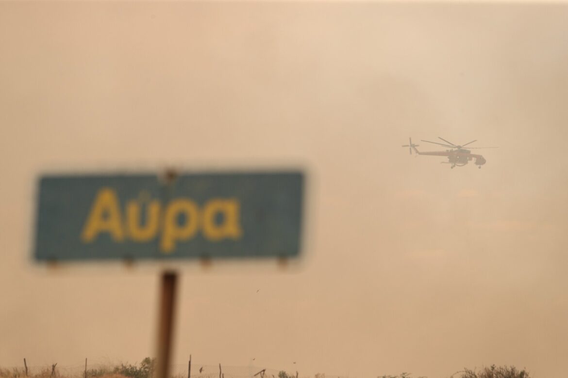 Έβρος: Εκκενώνεται το χωριό Αύρα
