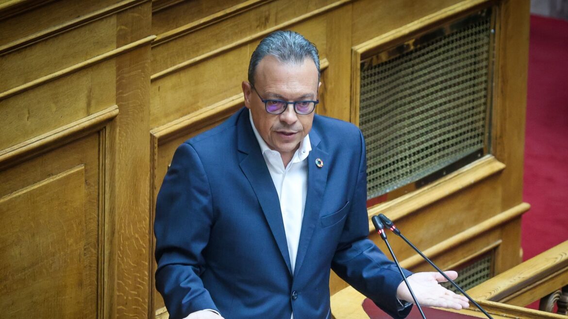 Αίτημα συζήτησης πολιτικών αρχηγών για τις πλημμύρες