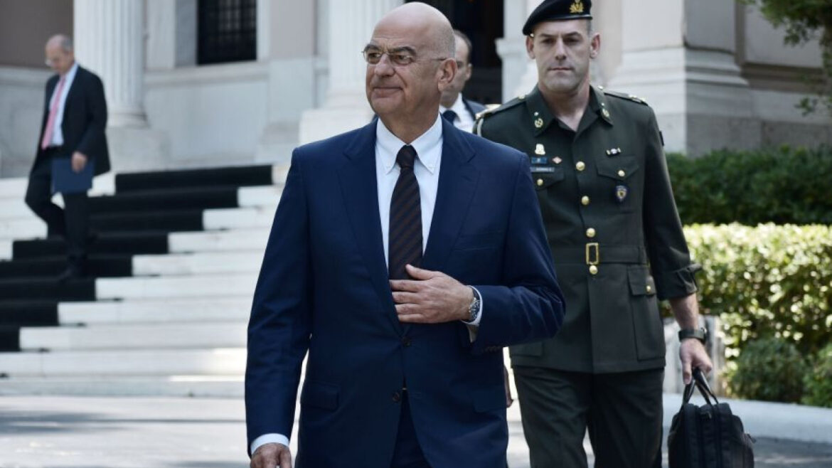 Δένδιας: Οι ‘Ενοπλες Δυνάμεις πάλι δίπλα στους δοκιμαζόμενους πολίτες