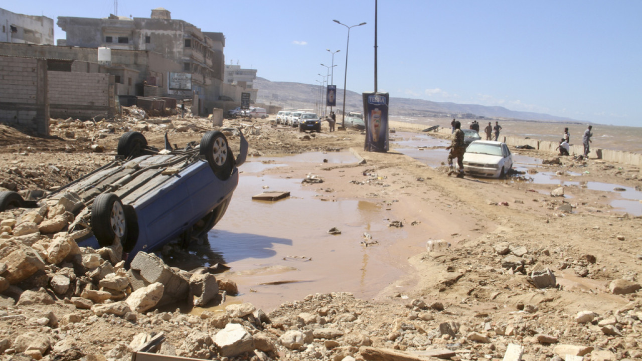 Φονικές πλημμύρες- Λιβύη: Ομάδα διασωστών βρήκε εκατοντάδες πτώματα σε παραλία 1