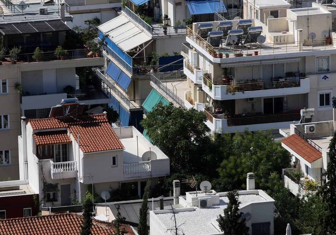 Συνεχίζεται το «ράλι» τιμών στην αγορά ακινήτων – Πόσο αυξήθηκαν σε πέντε περιοχές της Αθήνας