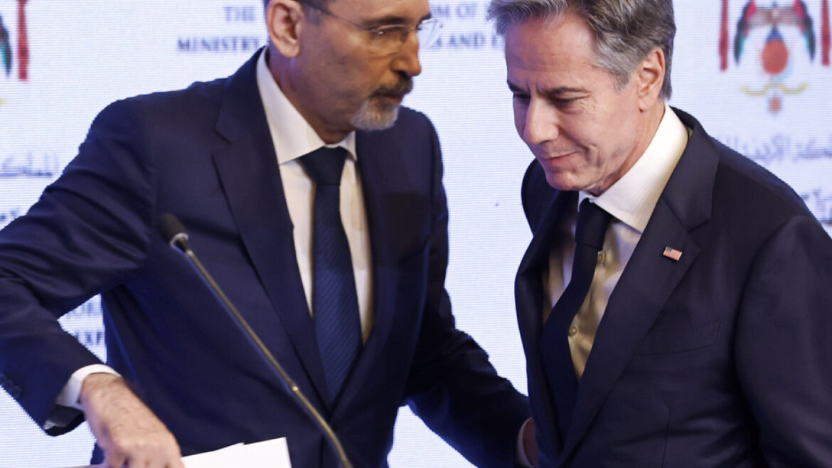 Μπλίνκεν από Αμμάν: Kατάπαυση του πυρός τώρα «θα άφηνε τη Χαμάς στη θέση της»