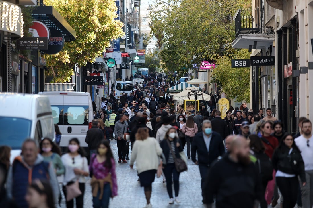 Ανοικτά τα καταστήματα την Κυριακή με εκπτώσεις τύπου Black Friday – News.gr
