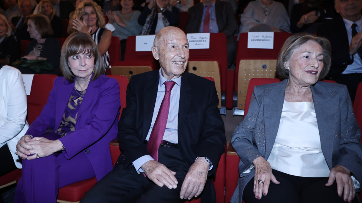 Γλαβίνας για Κασσελάκη: Επαναλαμβάνει τον χυδαίο λαϊκισμό κατά του ΠΑΣΟΚ
