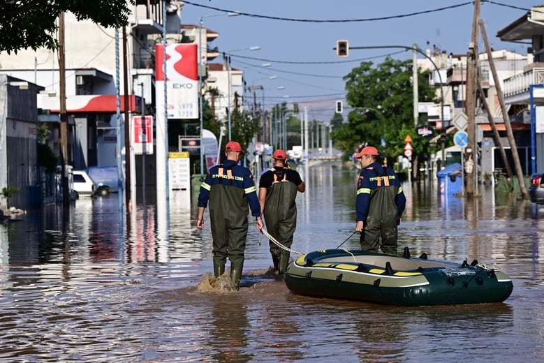 Ξεκίνησε η προκαταβολή του 50% της επιχορήγησης σε πληγείσες επιχειρήσεις από τις πλημμύρες στη Θεσσαλία