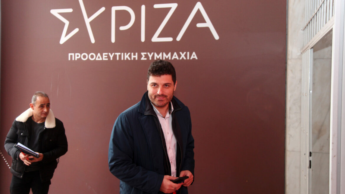 ΣΥΡΙΖΑ: Αιχμές Τεμπονέρα για Κασσελάκη και τους 11 που αποχώρησαν